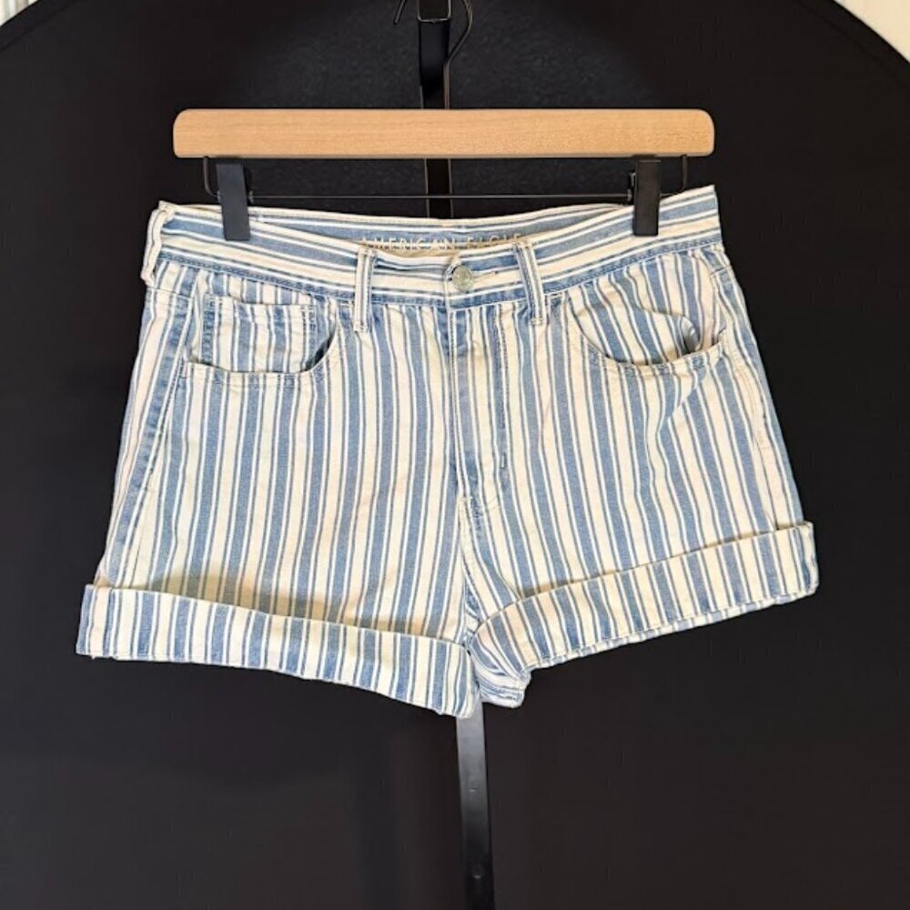American Eagle Striped Mom Short